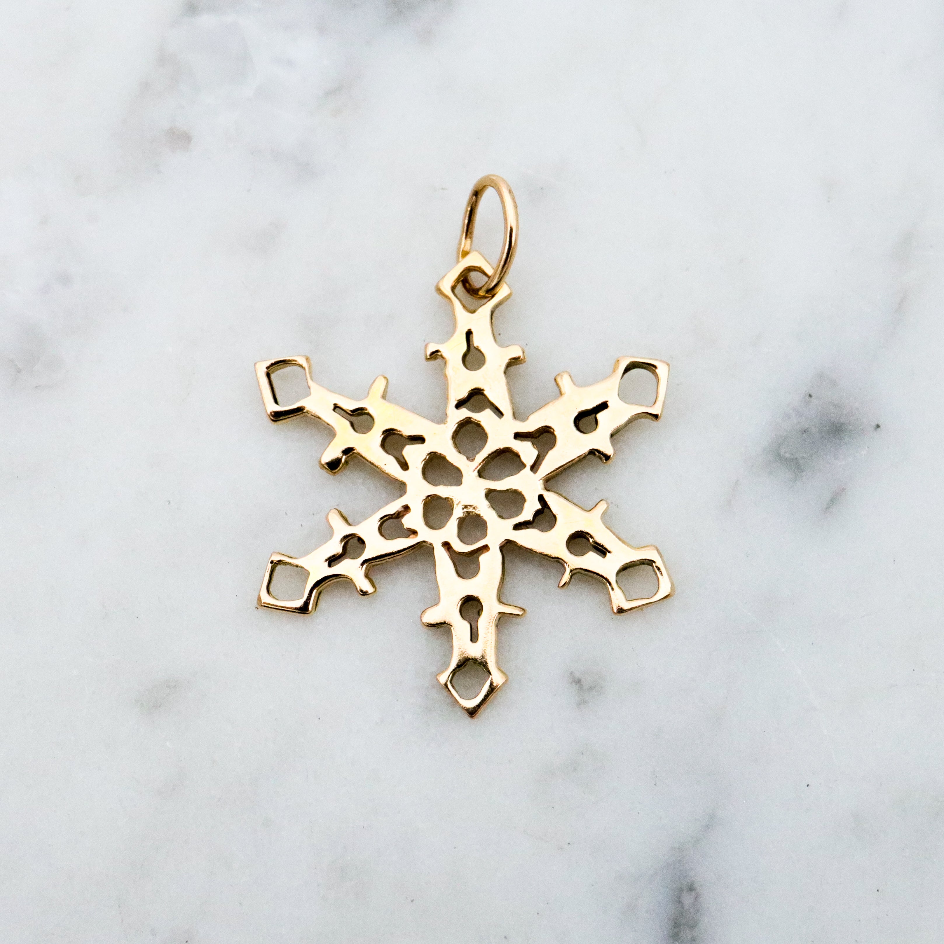 vintage 14k gold snowflake charm pendant